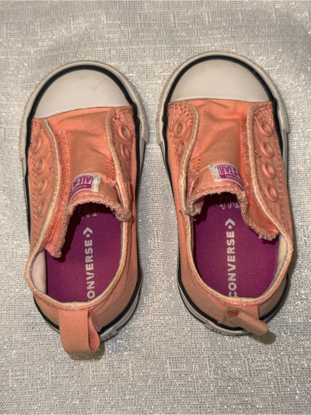 Converse Kids Peach Slip-On Canvas Sneakers with Purple Insole